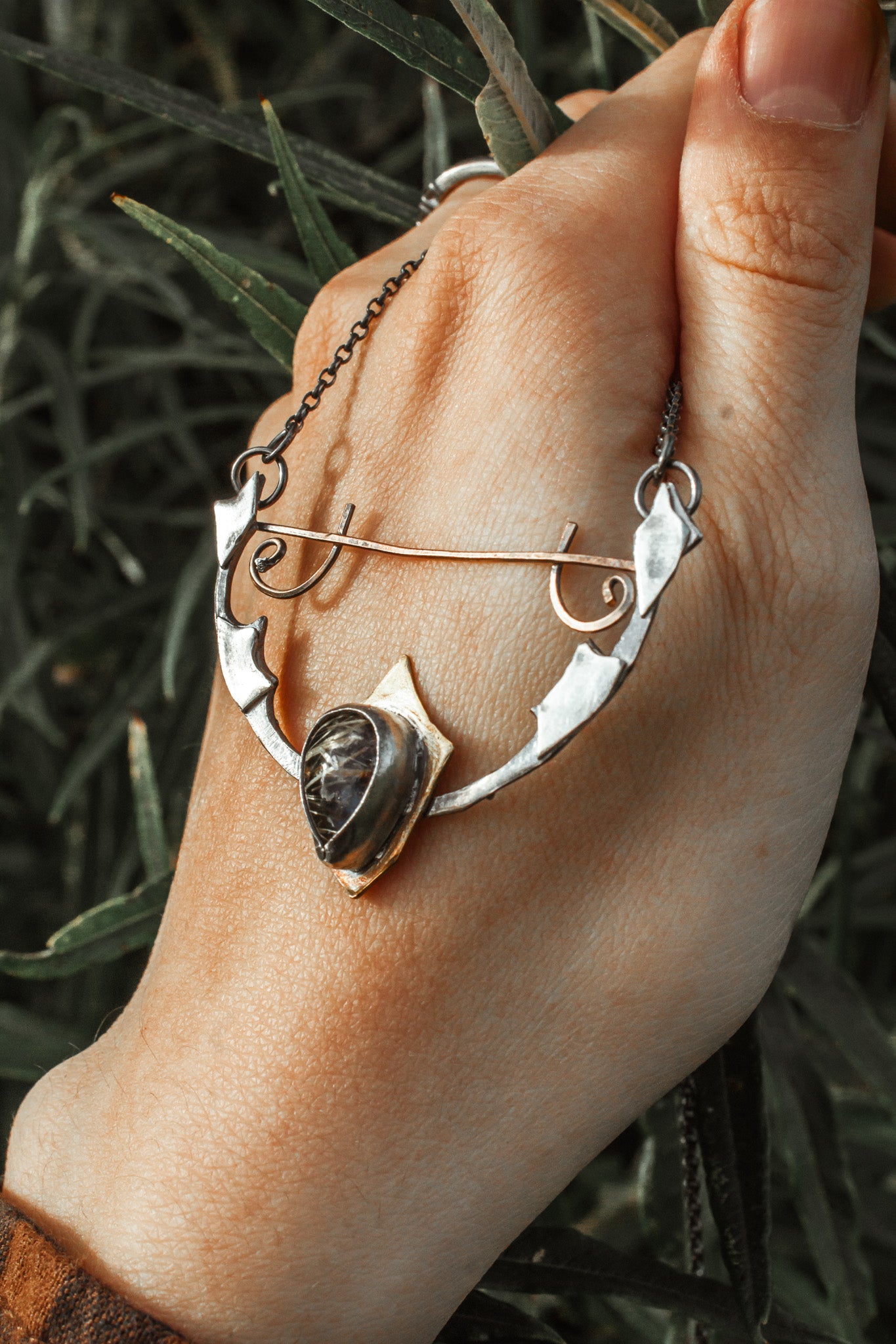 "Amonute" Oracle Necklace