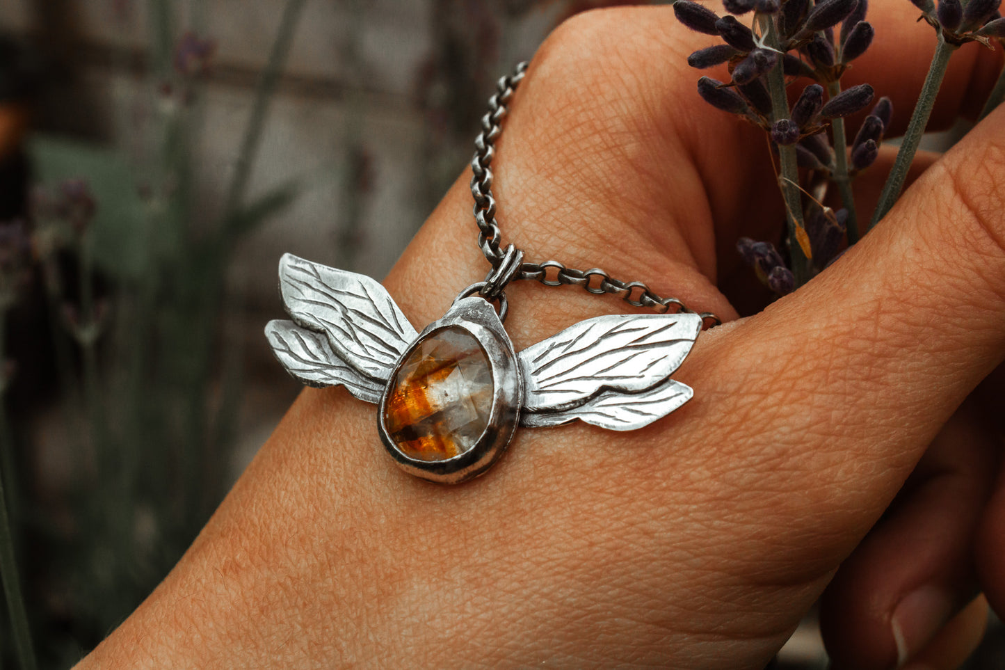 Red-Tailed Bee Necklace